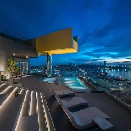 Апартаменты Edge Luxury Ocean View Pattaya